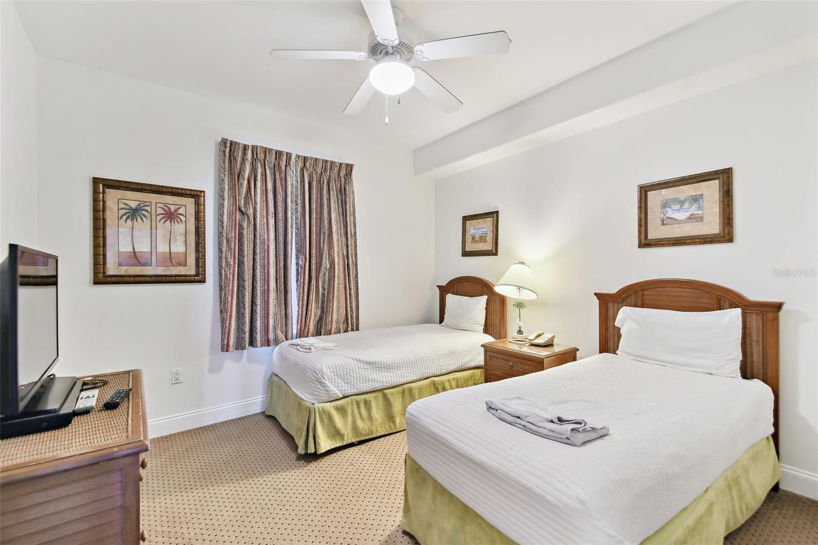 Image 16 of 57 For 13427 Blue Heron Beach Dr  404