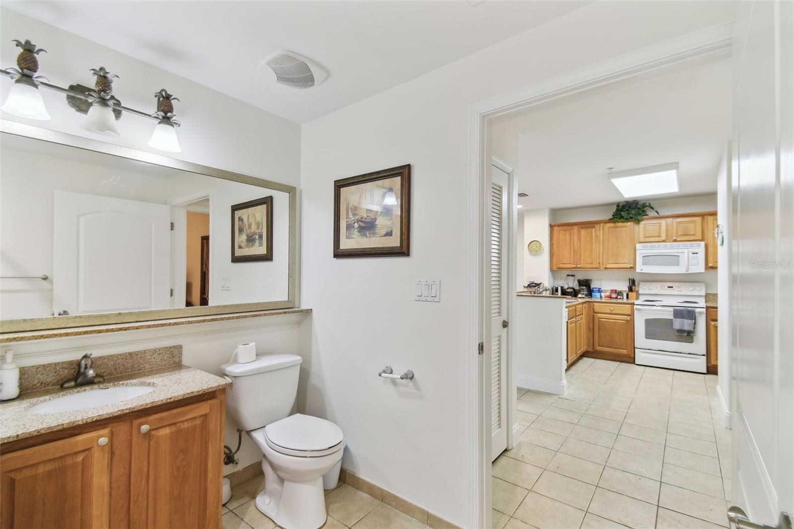 Image 19 of 57 For 13427 Blue Heron Beach Dr  404