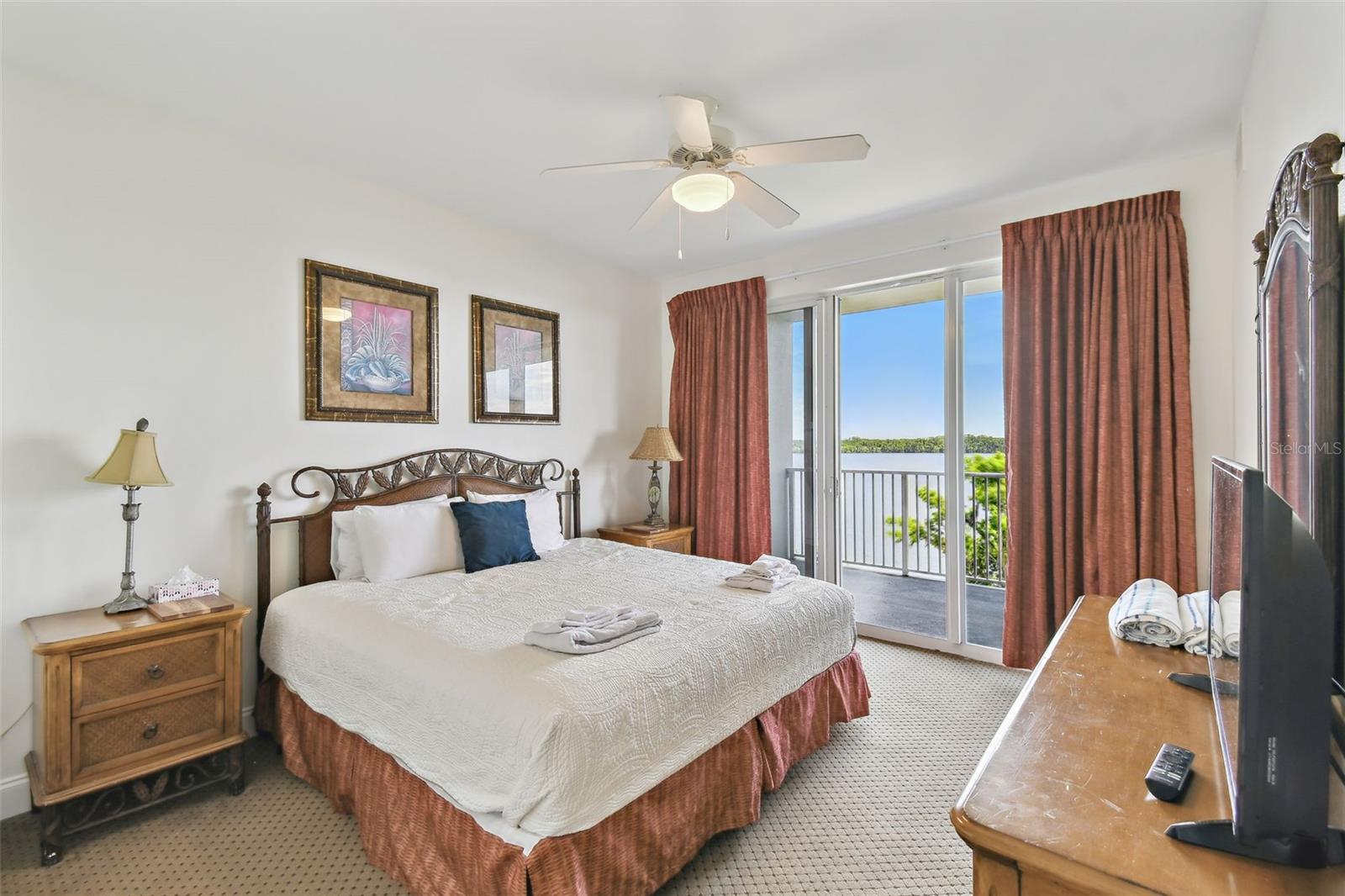 Image 33 of 57 For 13427 Blue Heron Beach Dr  404