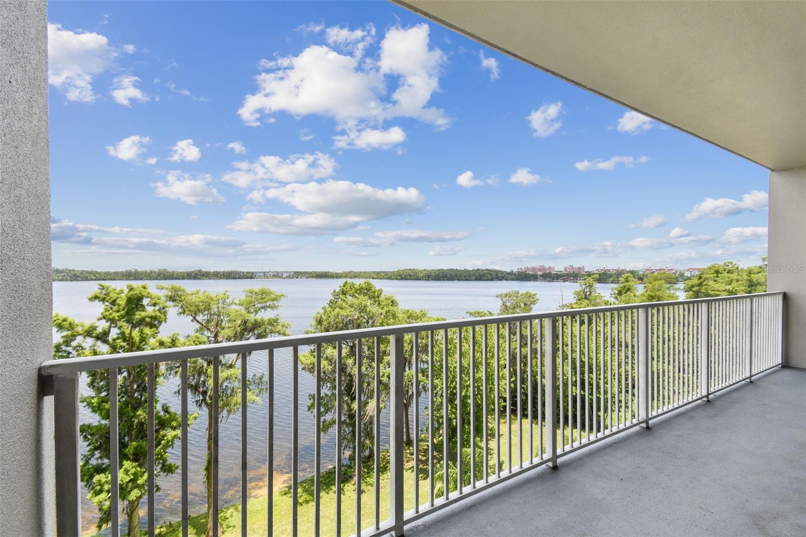 Image 34 of 57 For 13427 Blue Heron Beach Dr  404
