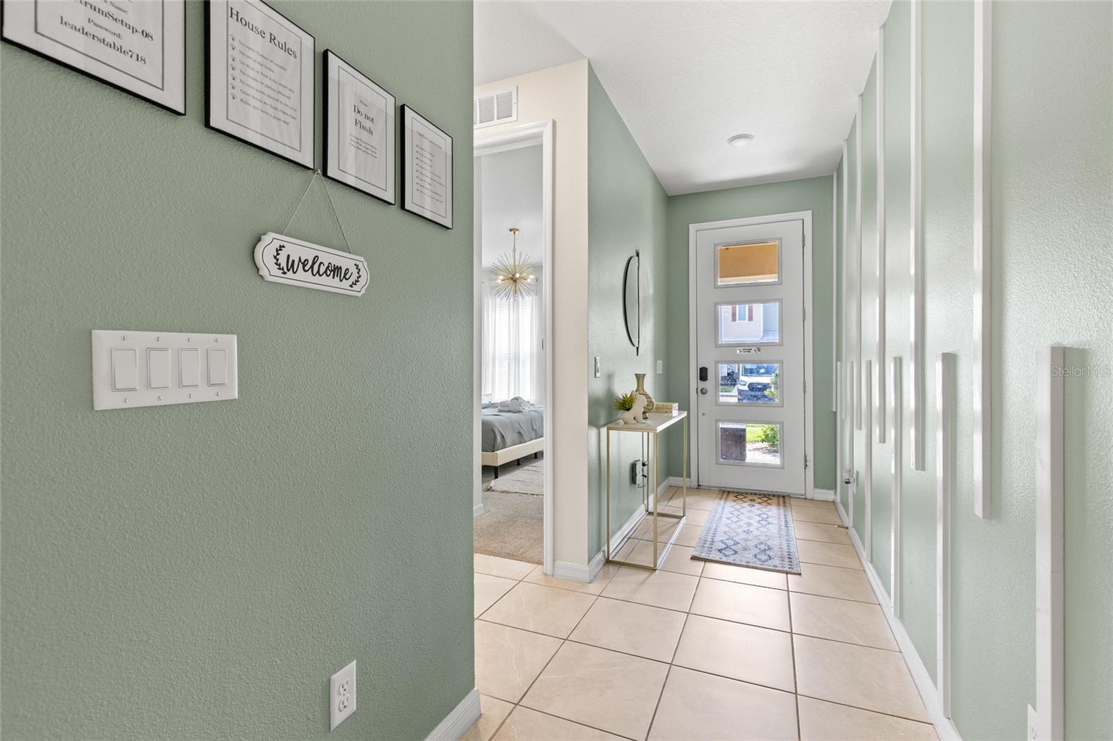 Image 3 of 62 For 1809 Tropical Palms Circle