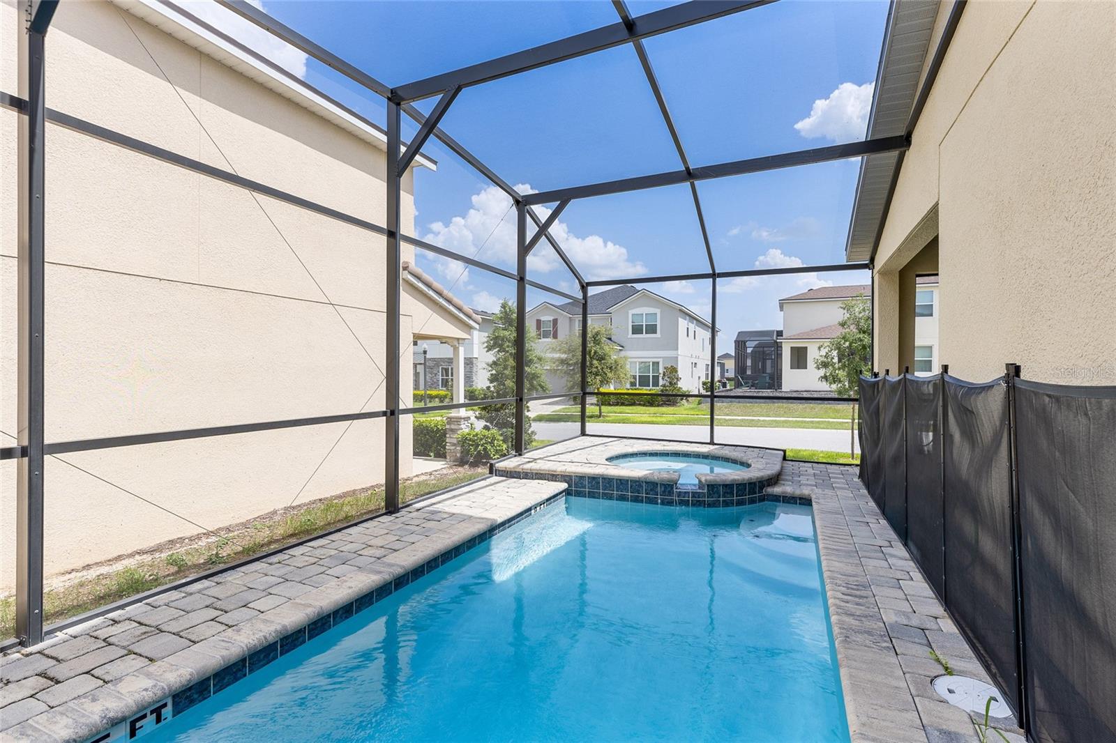 Image 35 of 62 For 1809 Tropical Palms Circle