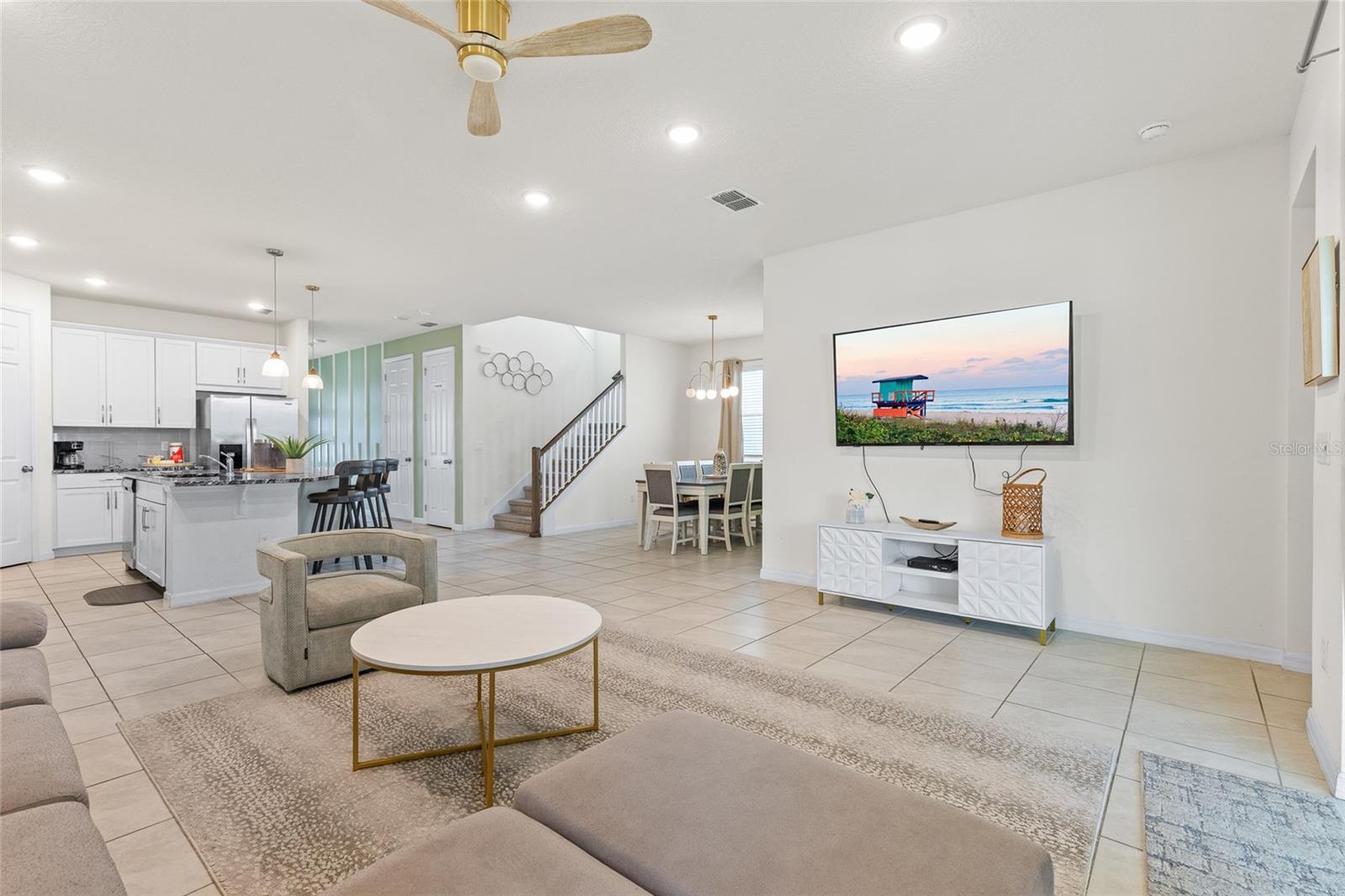Image 7 of 62 For 1809 Tropical Palms Circle