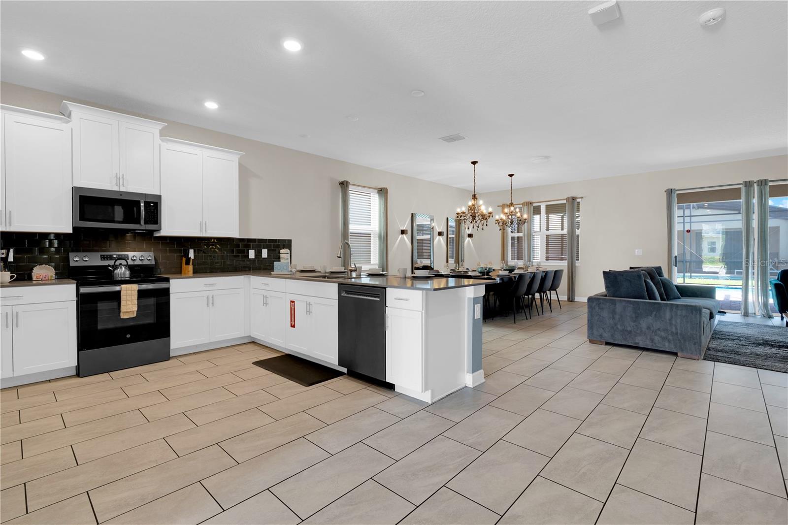 Image 15 of 98 For 4530 Narrative Lane