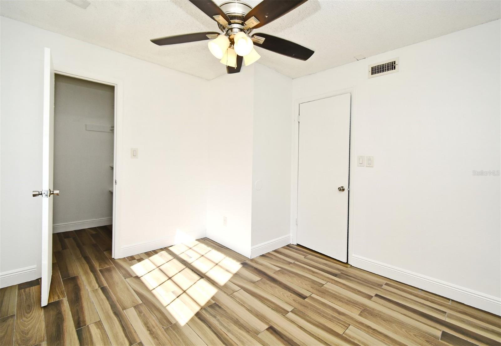 Image 19 of 36 For 3057 Aaron Burr Avenue 1