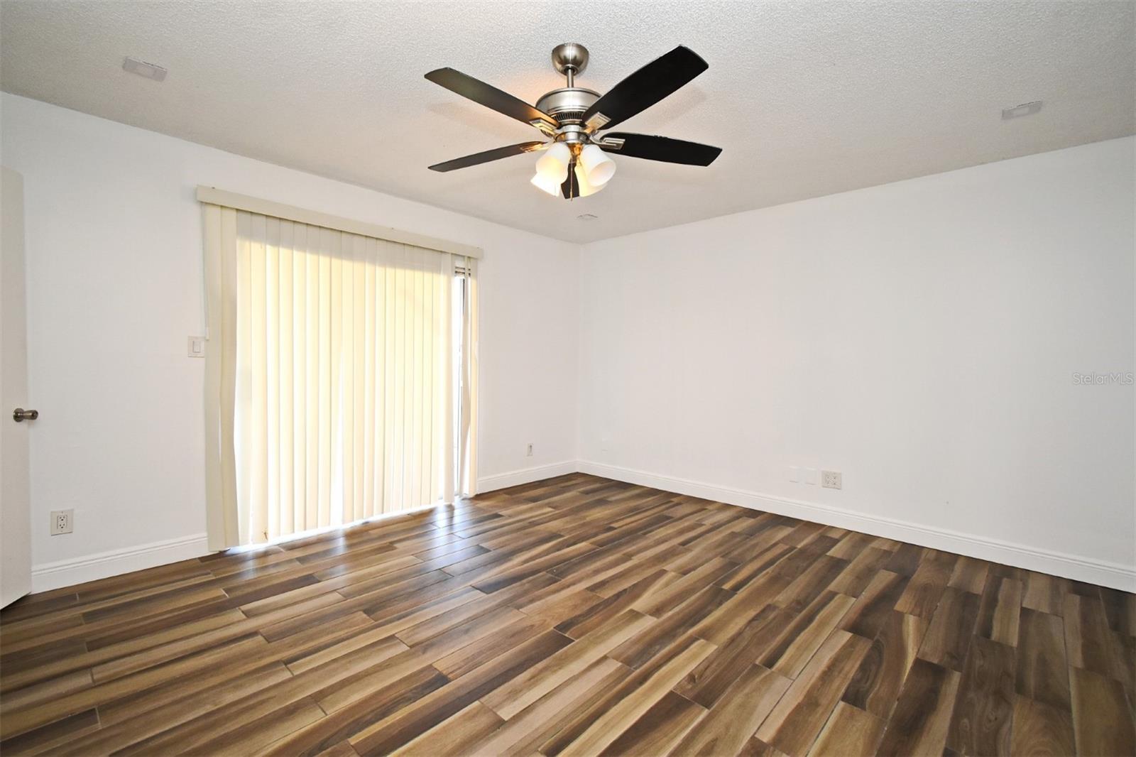 Image 29 of 36 For 3057 Aaron Burr Avenue 1