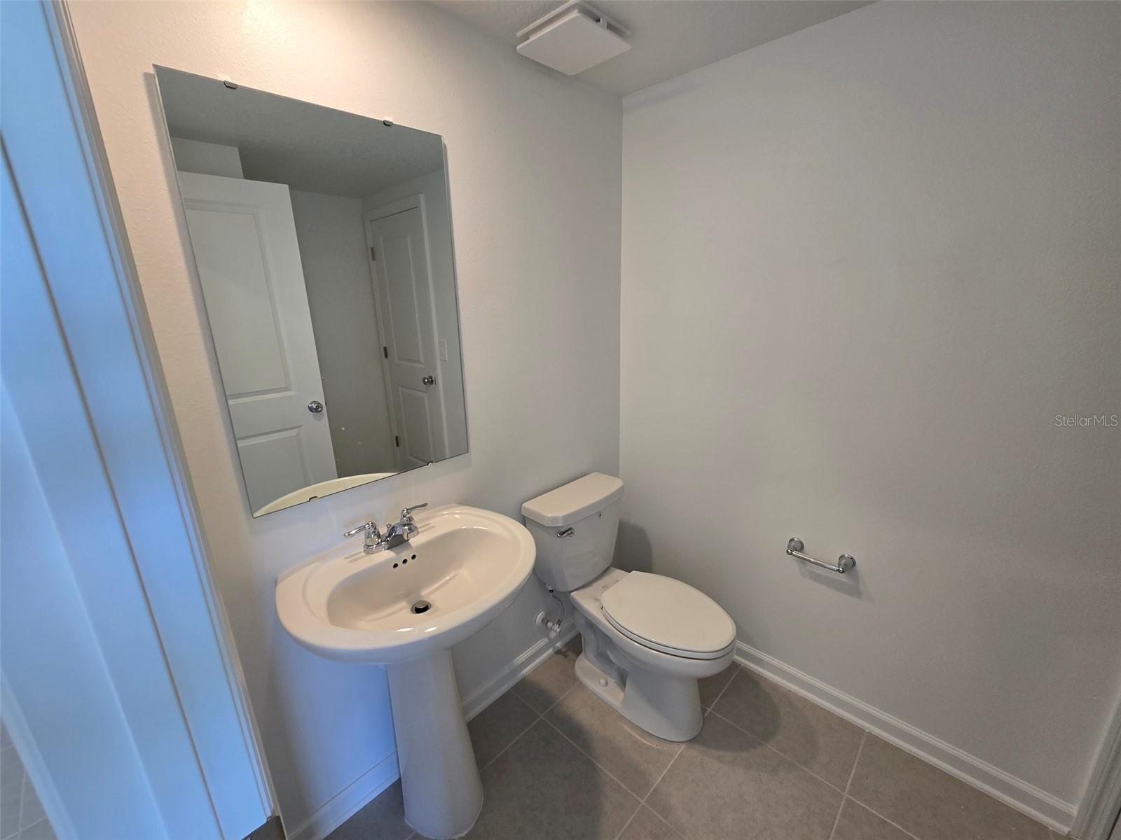 Image 10 of 25 For 3070 Chantilly Drive