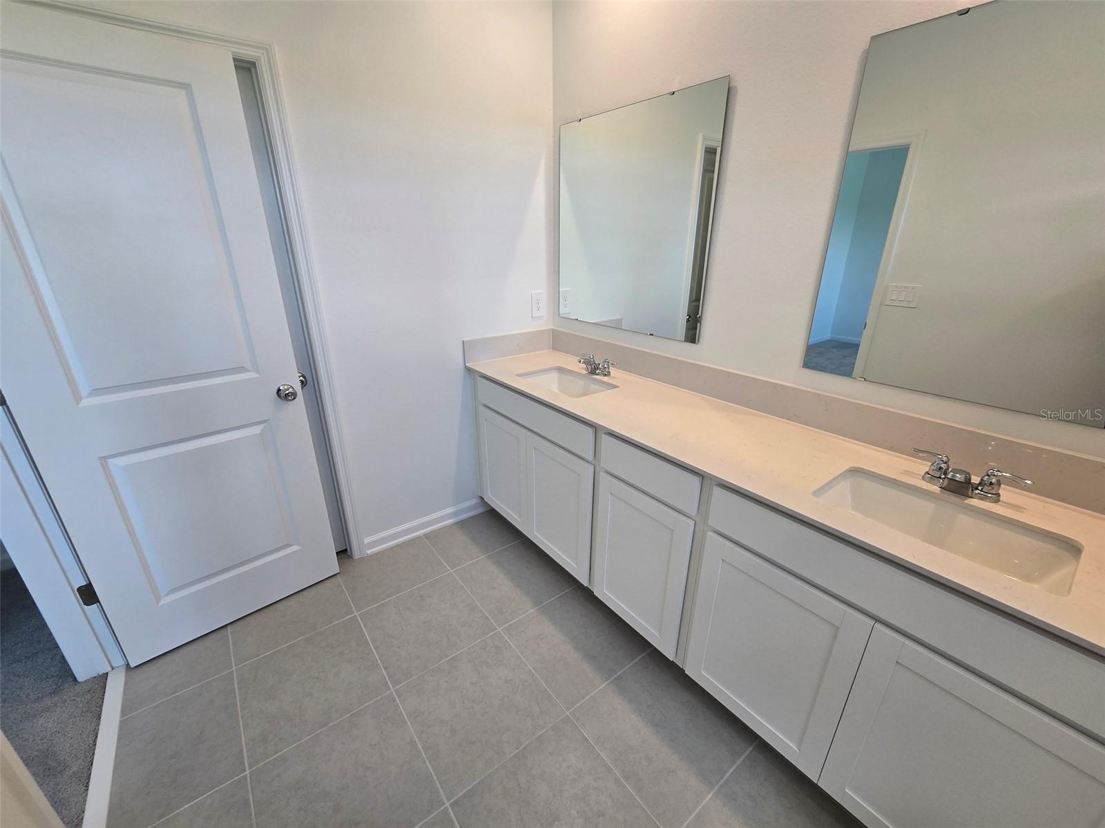 Image 14 of 25 For 3070 Chantilly Drive