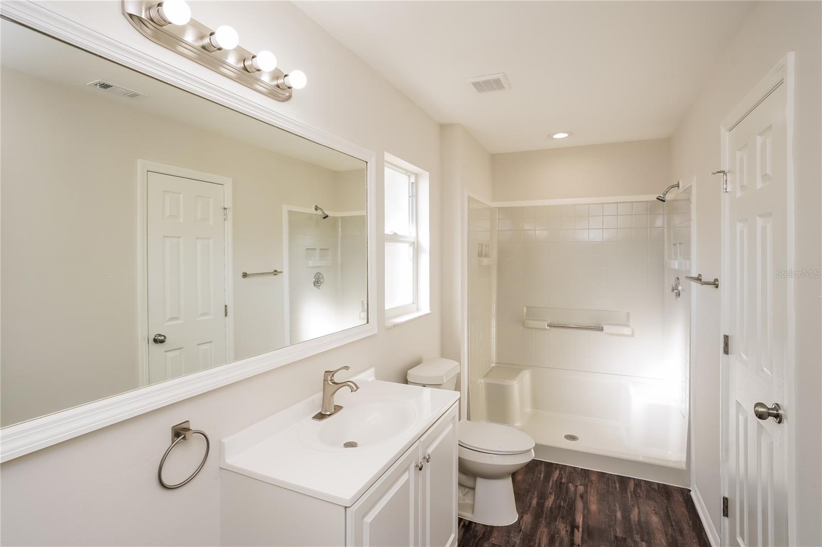 Image 10 of 26 For 11212 3rd Avenue E