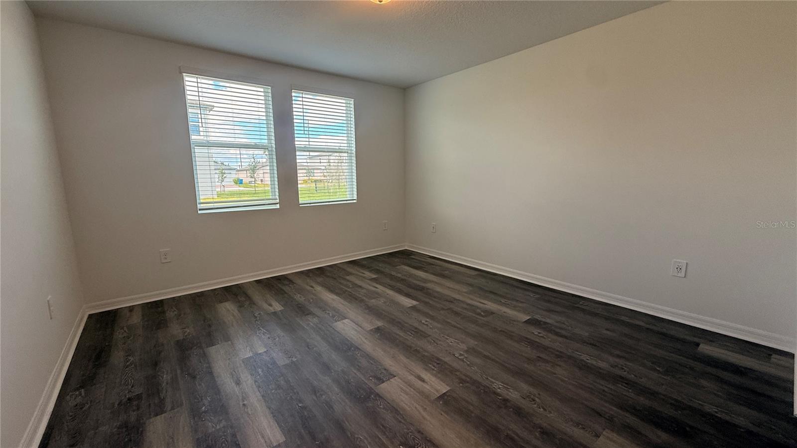 Image 35 of 36 For 1373 Current Place