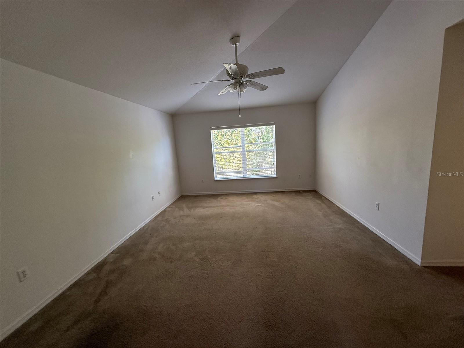 Image 23 of 43 For 436 Hammerstone Avenue
