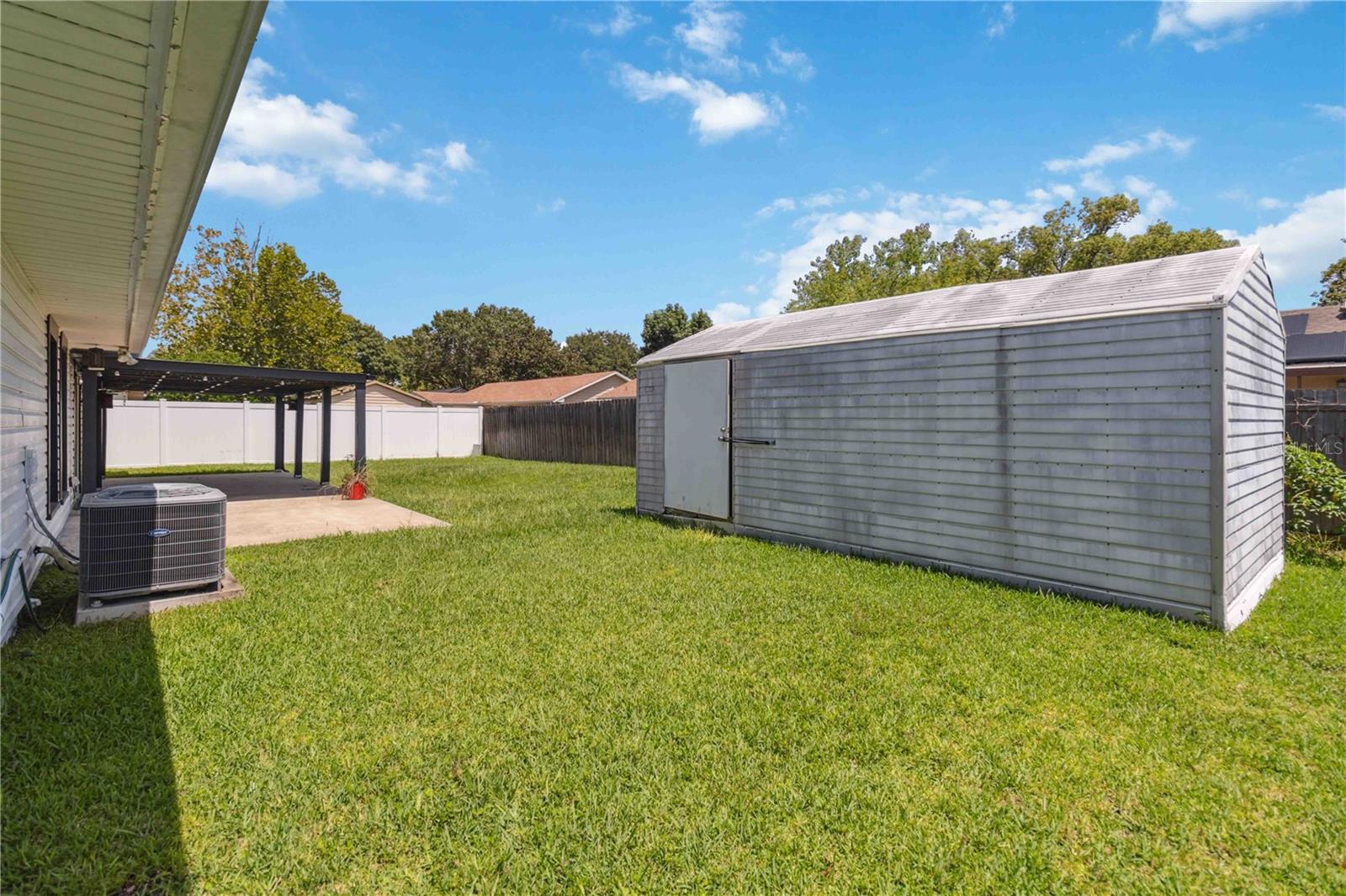 Image 18 of 23 For 8767 Grandee Drive