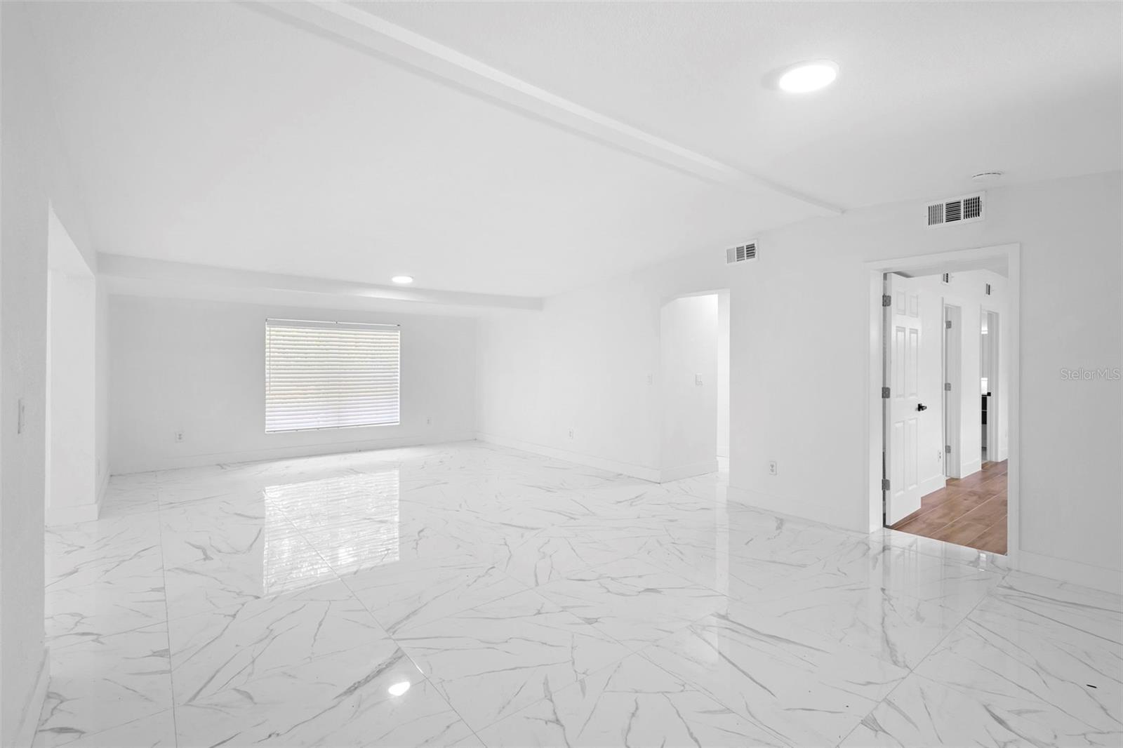 Image 4 of 41 For 1511 Horatio Avenue