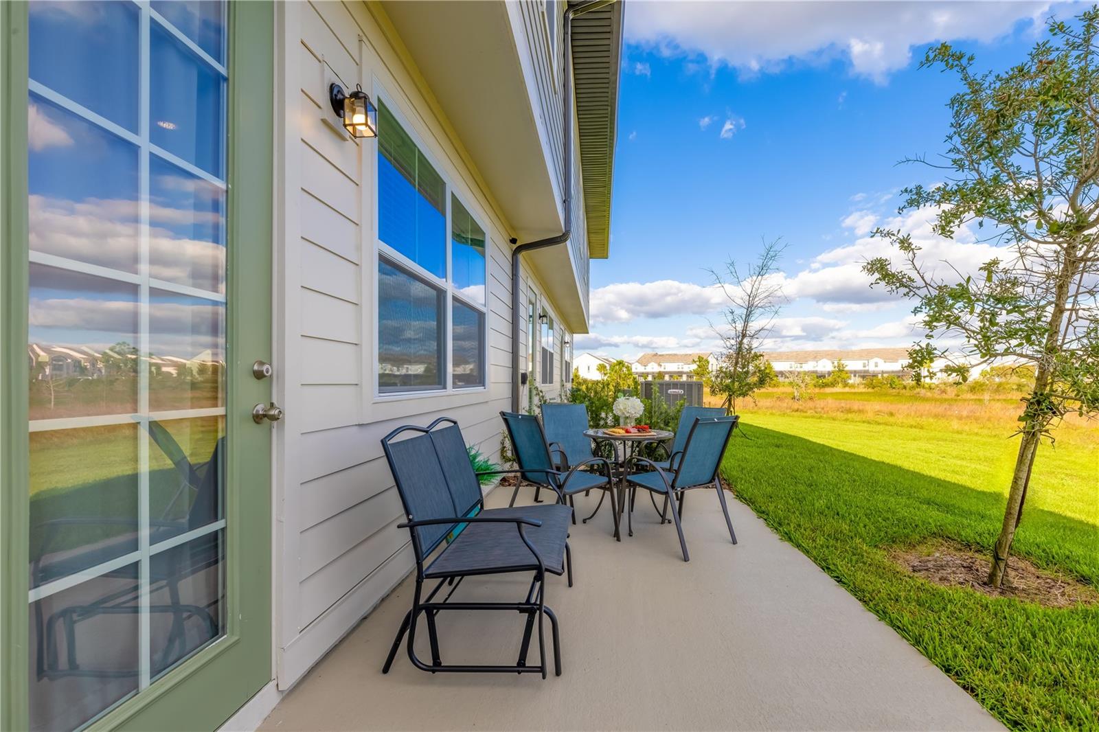 Image 8 of 27 For 665 Longboat Drive