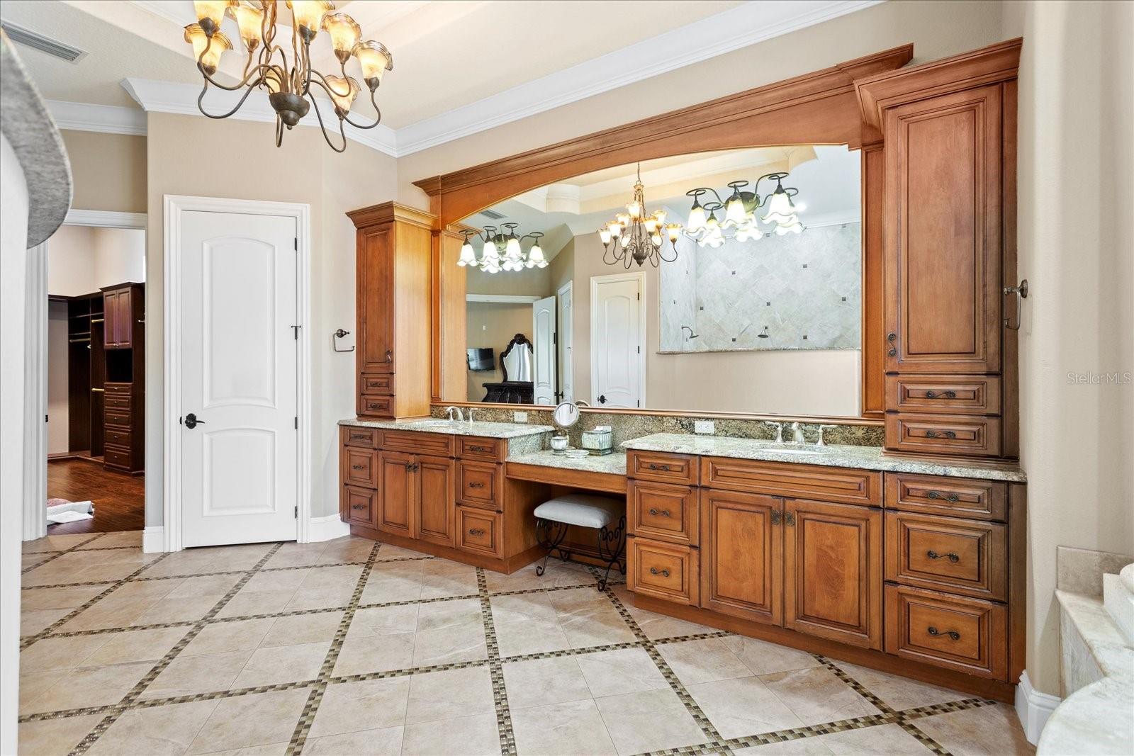 Image 31 of 62 For 9253 Tibet Pointe Cir