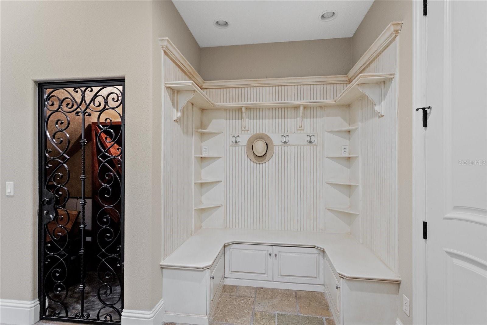 Image 32 of 62 For 9253 Tibet Pointe Cir