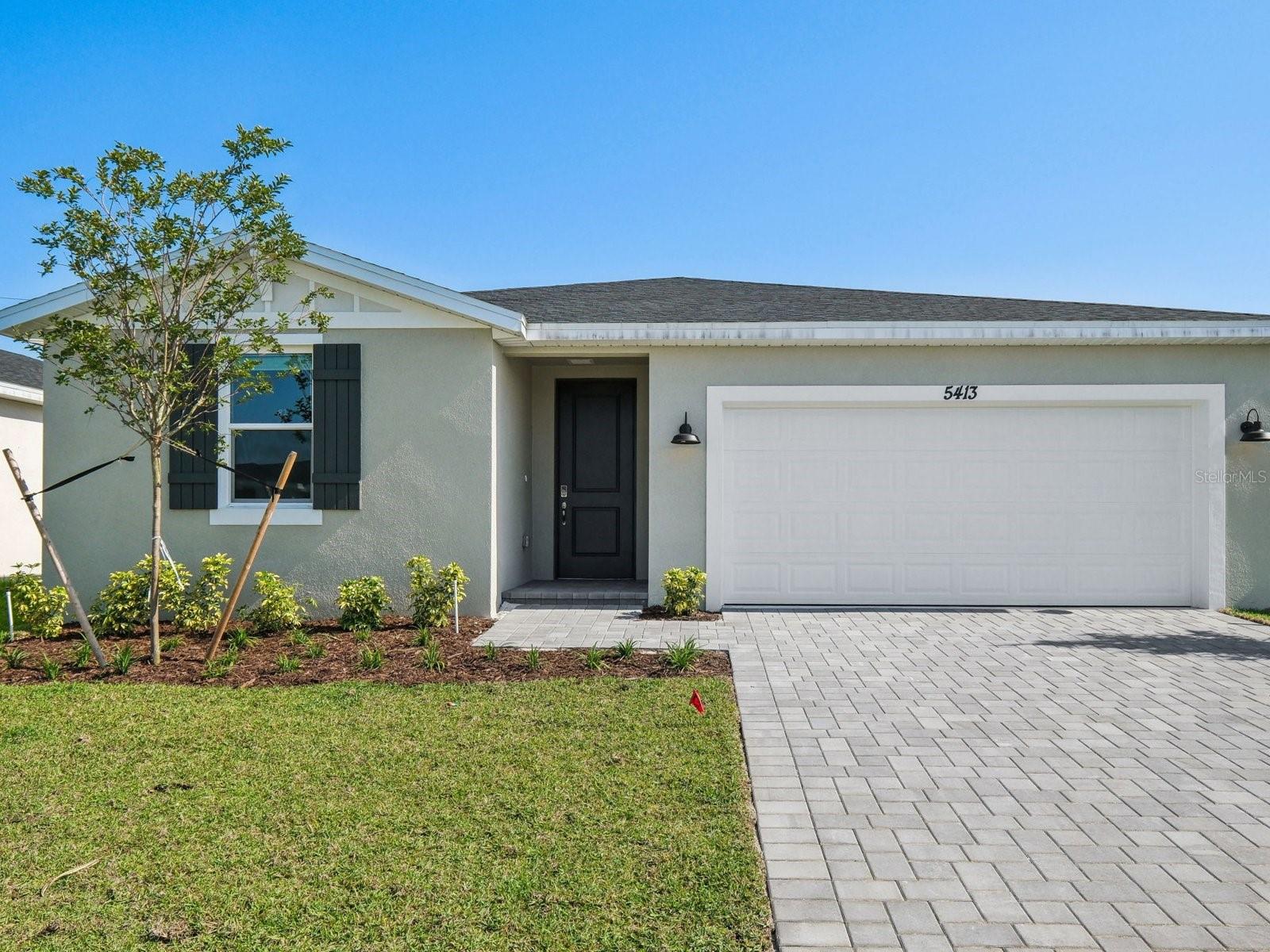 Listing Details for 5413 Hampton Park Circle, VERO BEACH, FL 32966