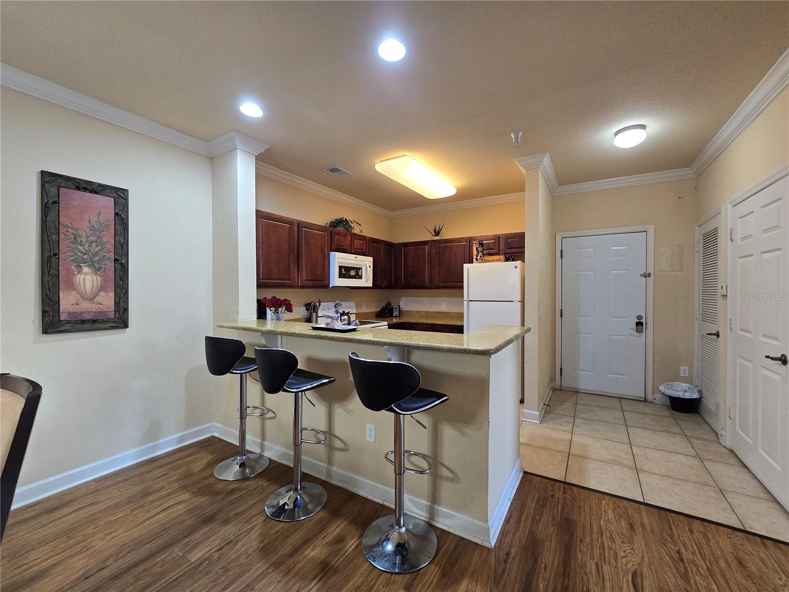 Image 3 of 16 For 8020 Tuscany Way  #6307