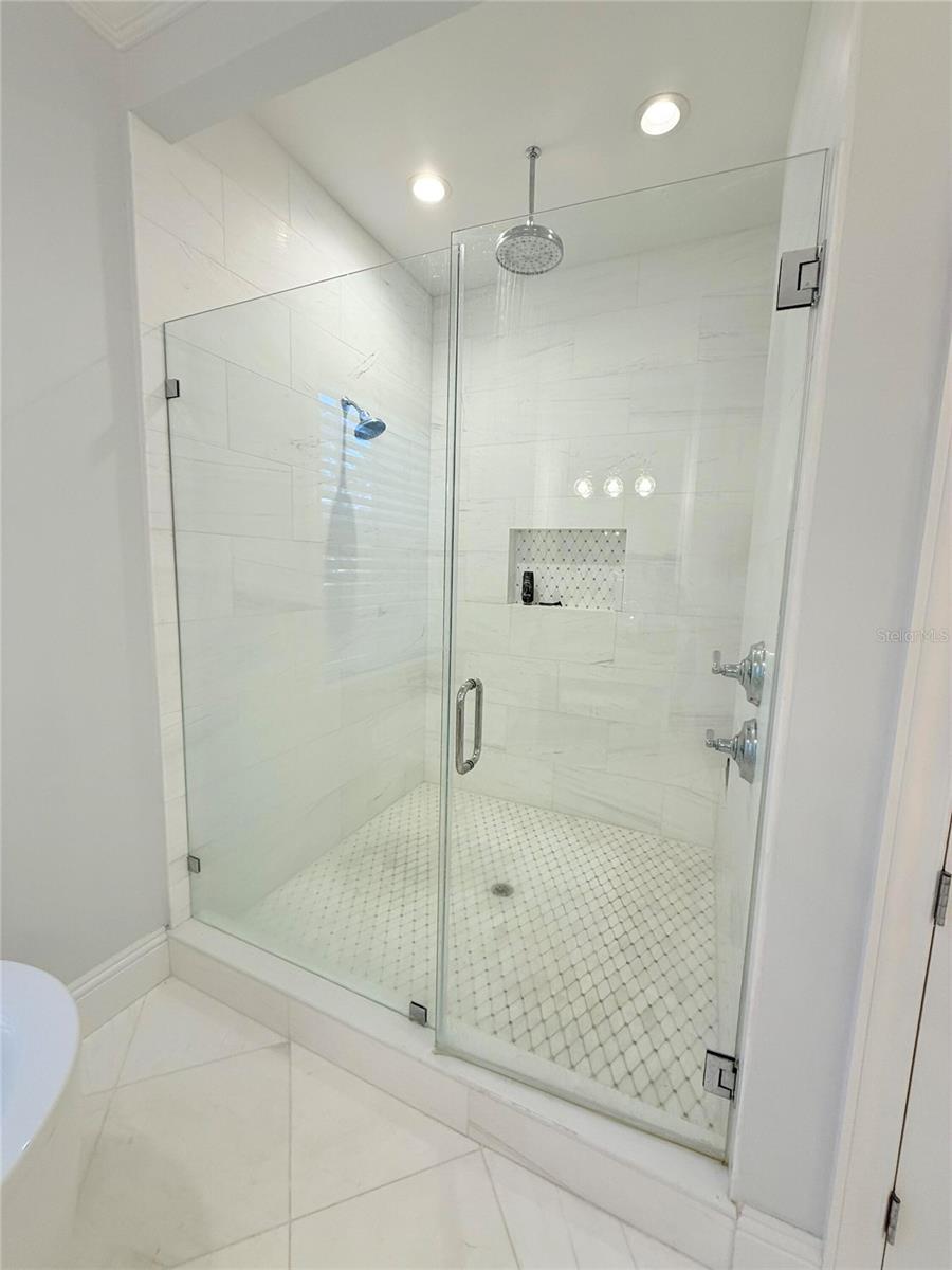Image 33 of 57 For 4309 Beachway Drive