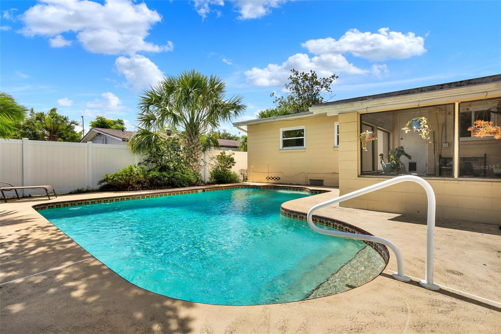 Image 26 of 35 For 4015 Ibis Drive