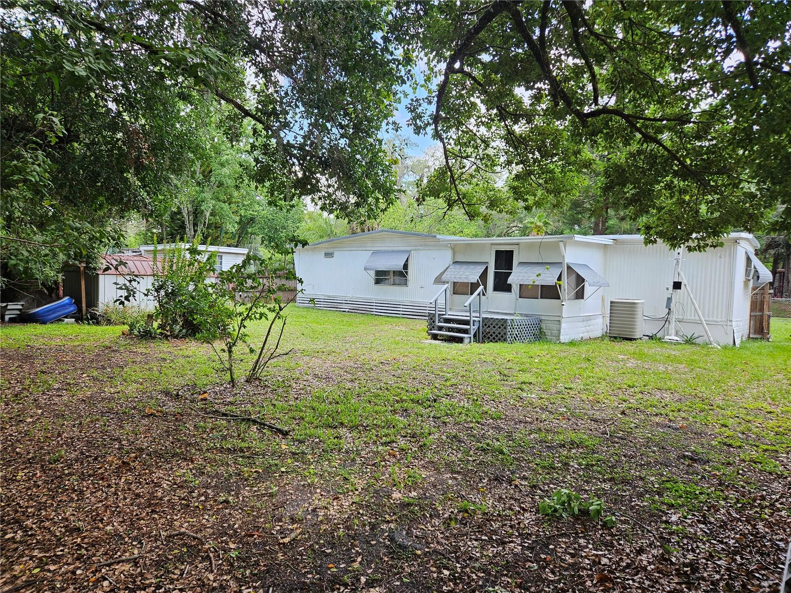 Image 3 of 19 For 1525 Hilltop Road