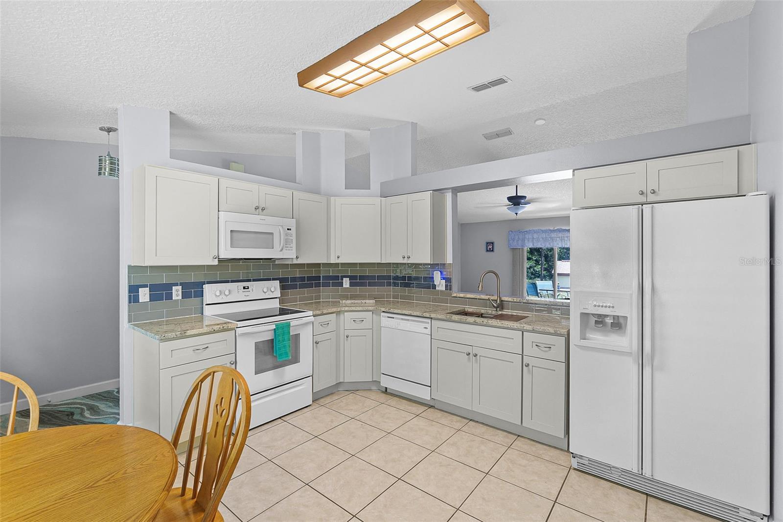 Image 4 of 31 For 891 Licaria Drive
