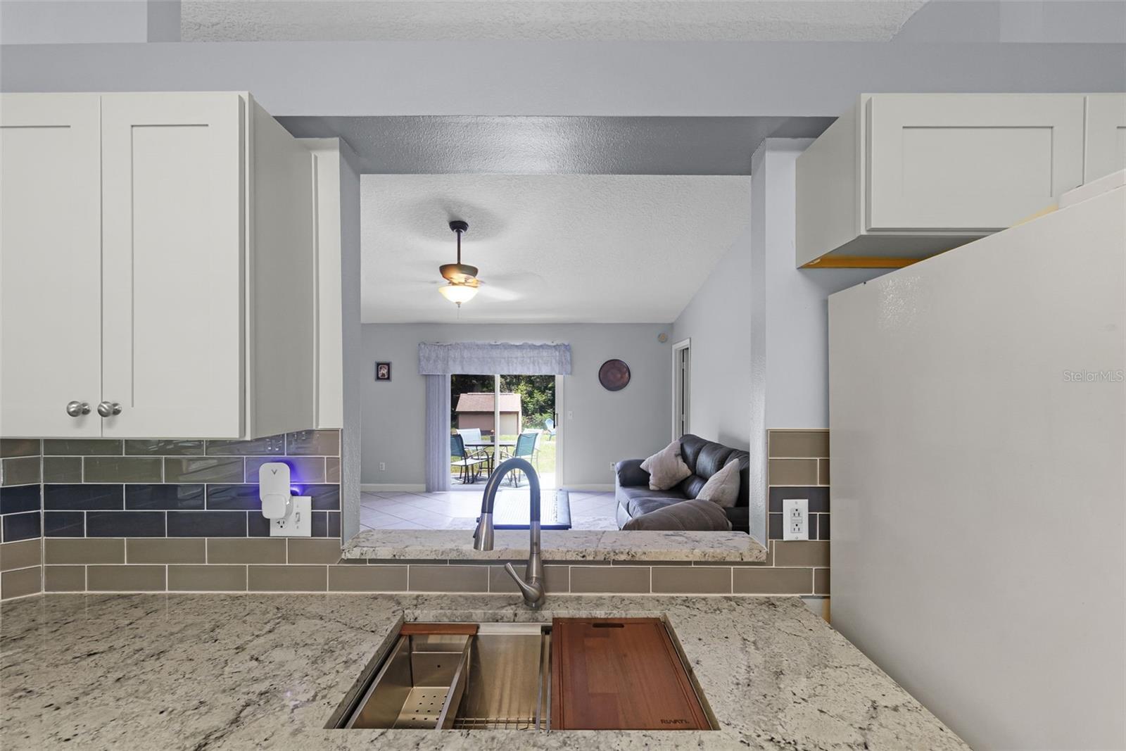 Image 7 of 31 For 891 Licaria Drive