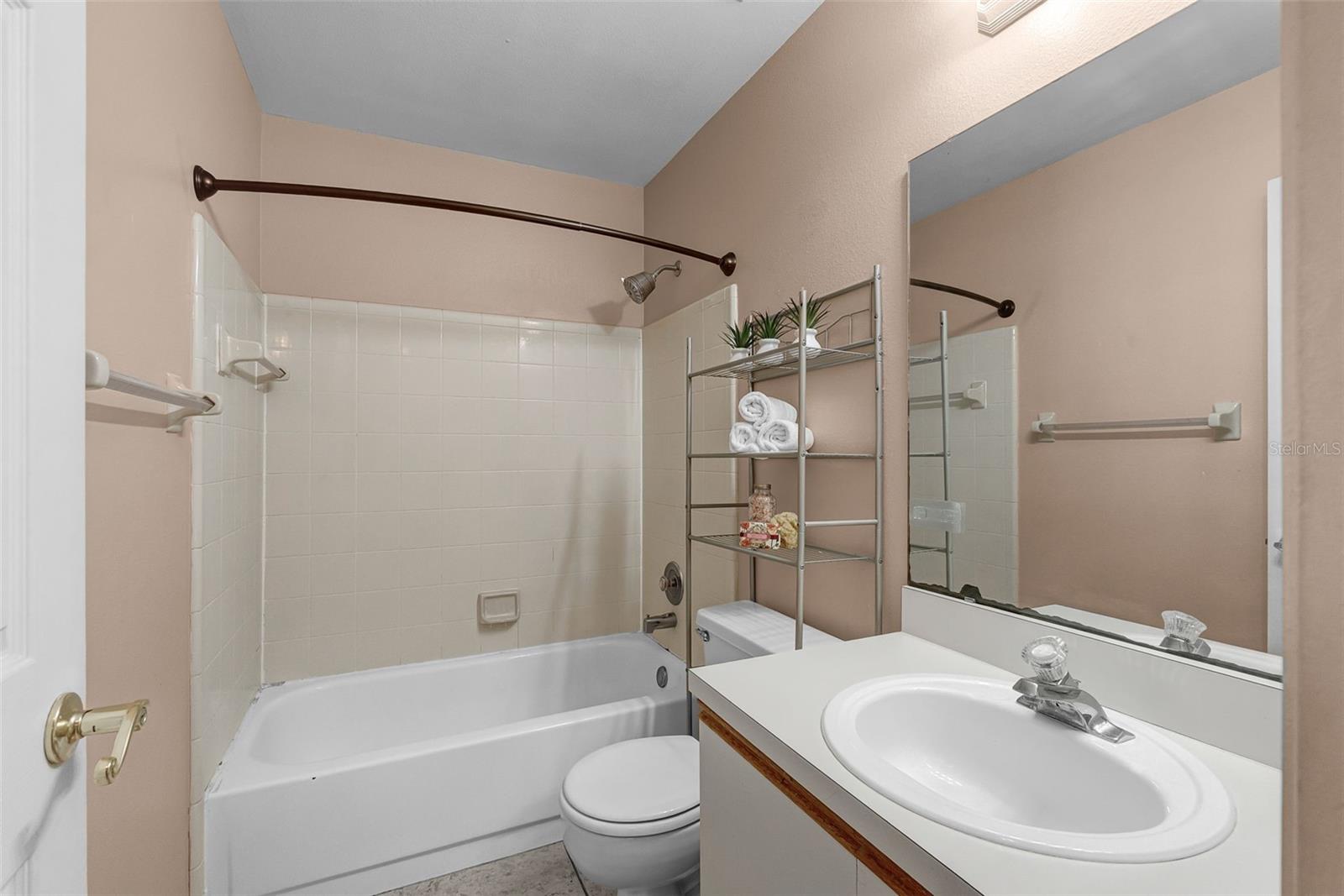 Image 18 of 26 For 1312 Azalea Way
