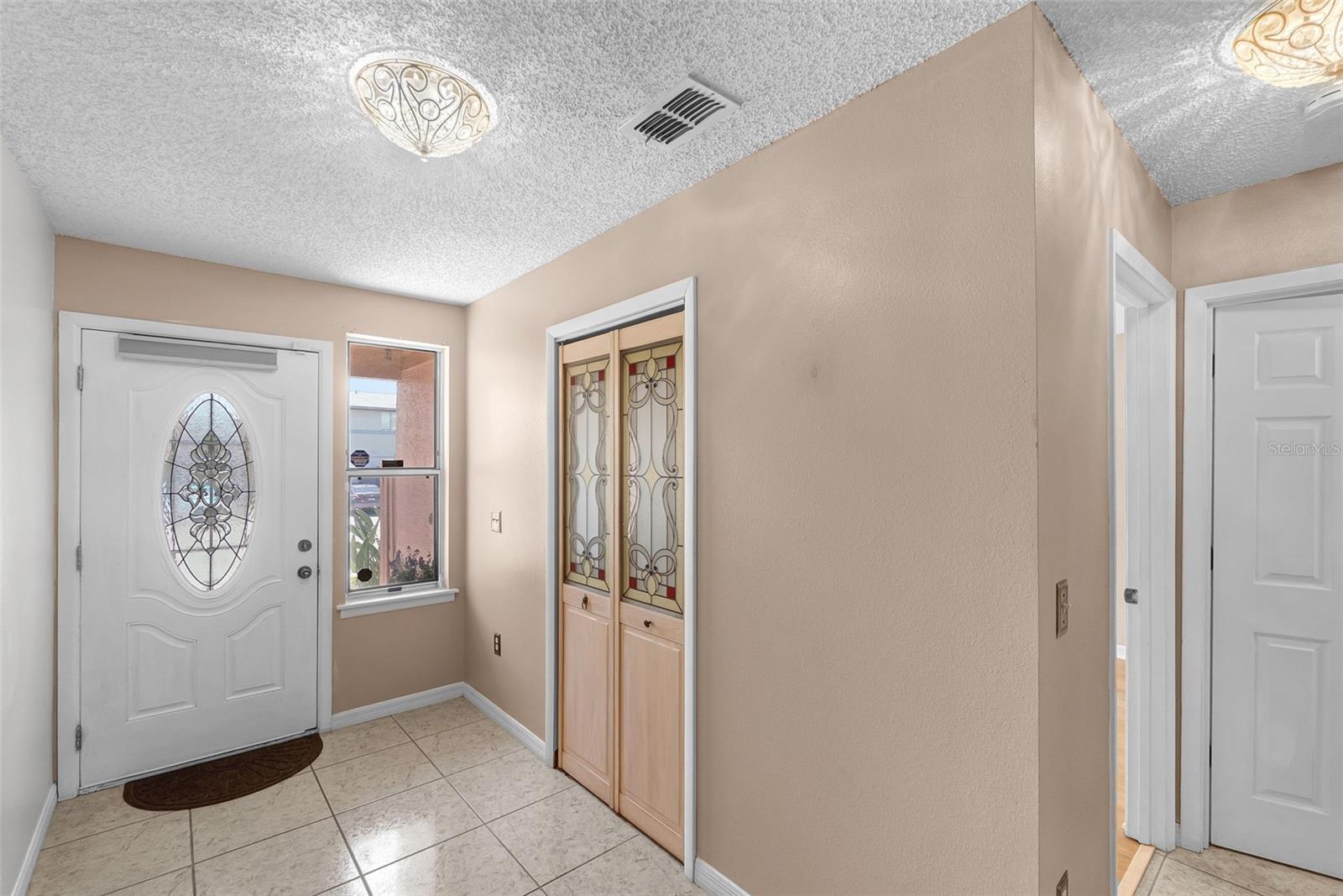 Image 6 of 26 For 1312 Azalea Way