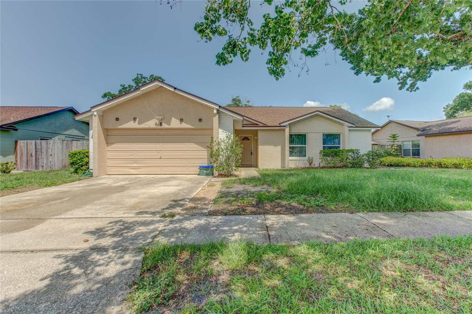 Details for 324 Sir Lawrence Drive, SANFORD, FL 32773