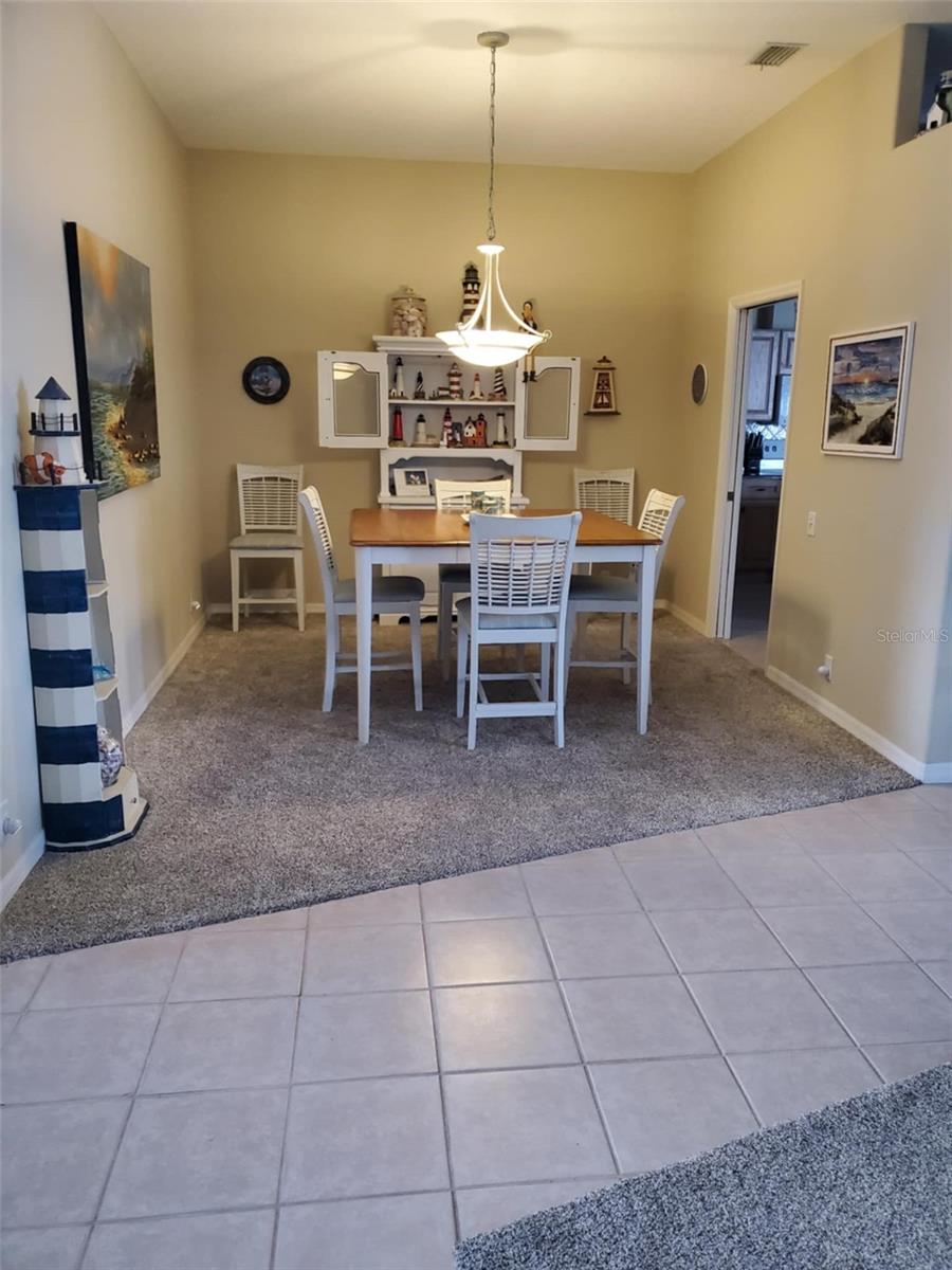 Listing photo id 8 for 4351 Winding Oaks Circle