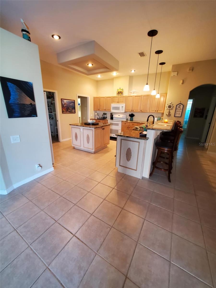 Listing photo id 10 for 4351 Winding Oaks Circle