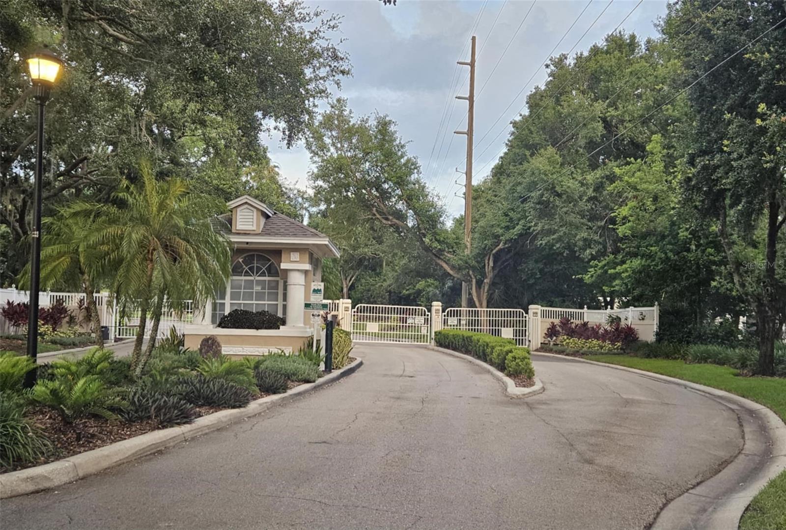 Listing photo id 35 for 4351 Winding Oaks Circle