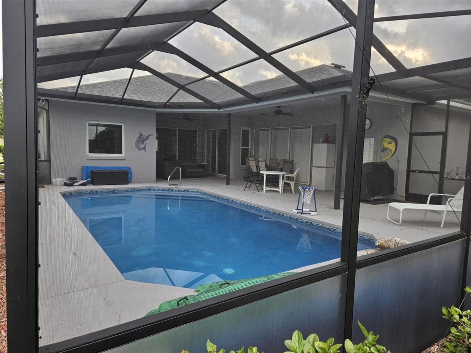 Listing photo id 2 for 4351 Winding Oaks Circle
