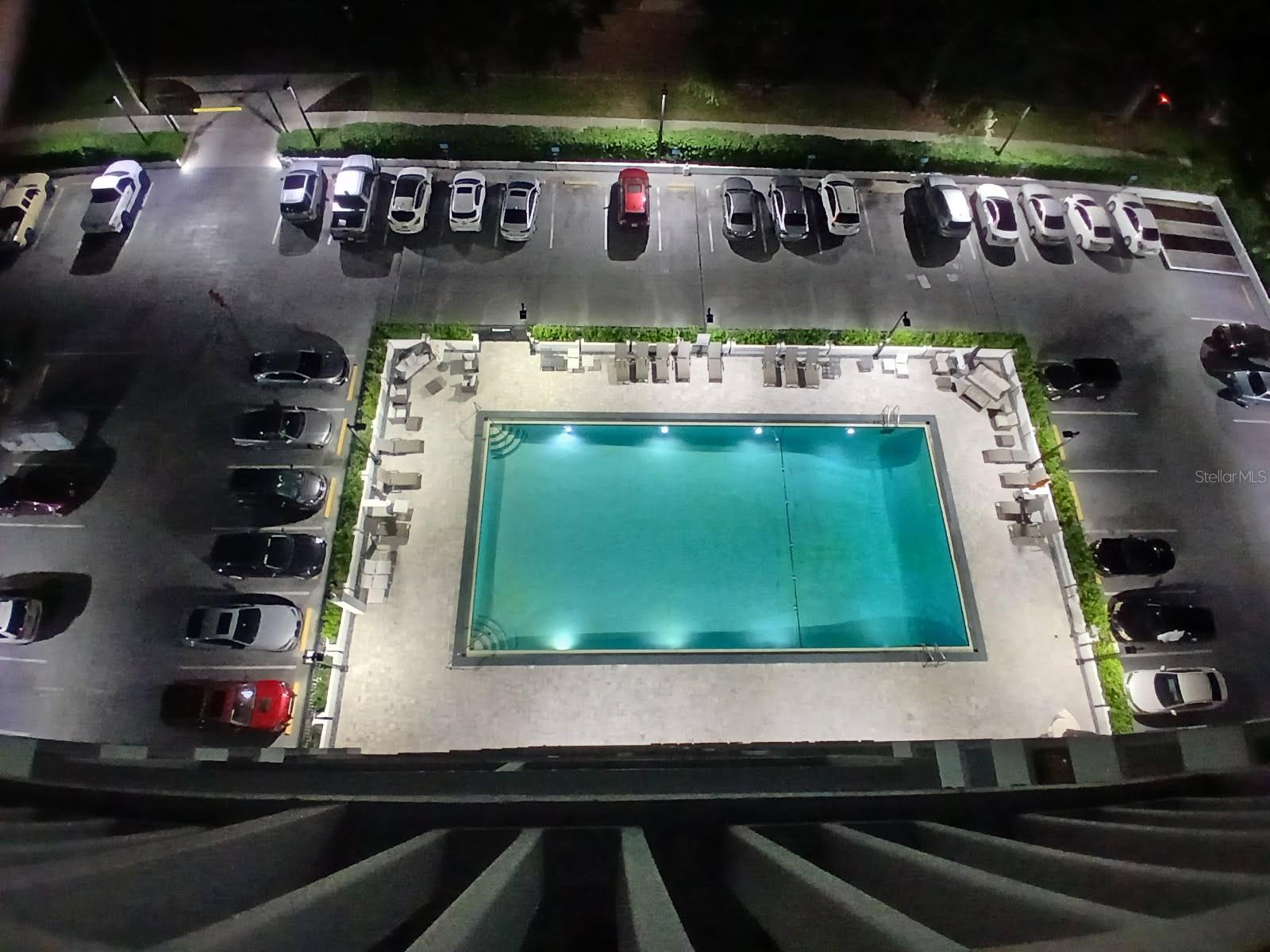 Image 24 of 25 For 400 Colonial Drive 910