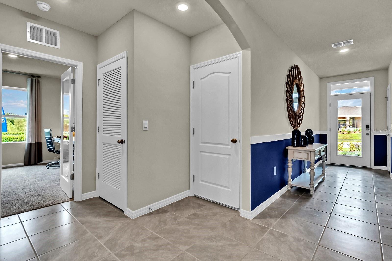 Image 10 of 33 For 9560 Black Walnut Drive