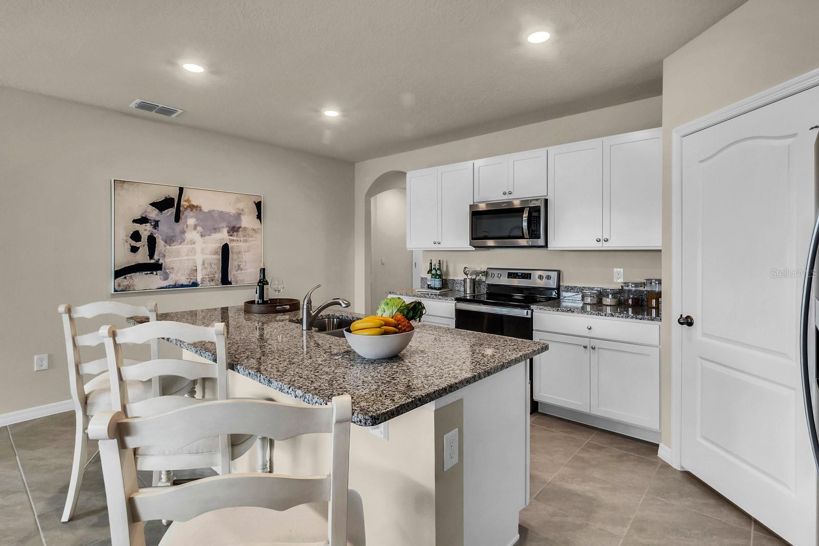 Image 17 of 33 For 9560 Black Walnut Drive