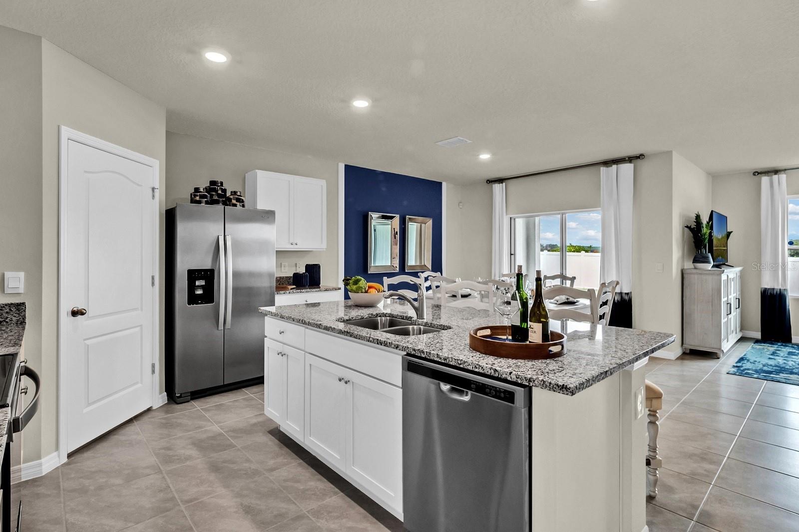 Image 18 of 33 For 9560 Black Walnut Drive