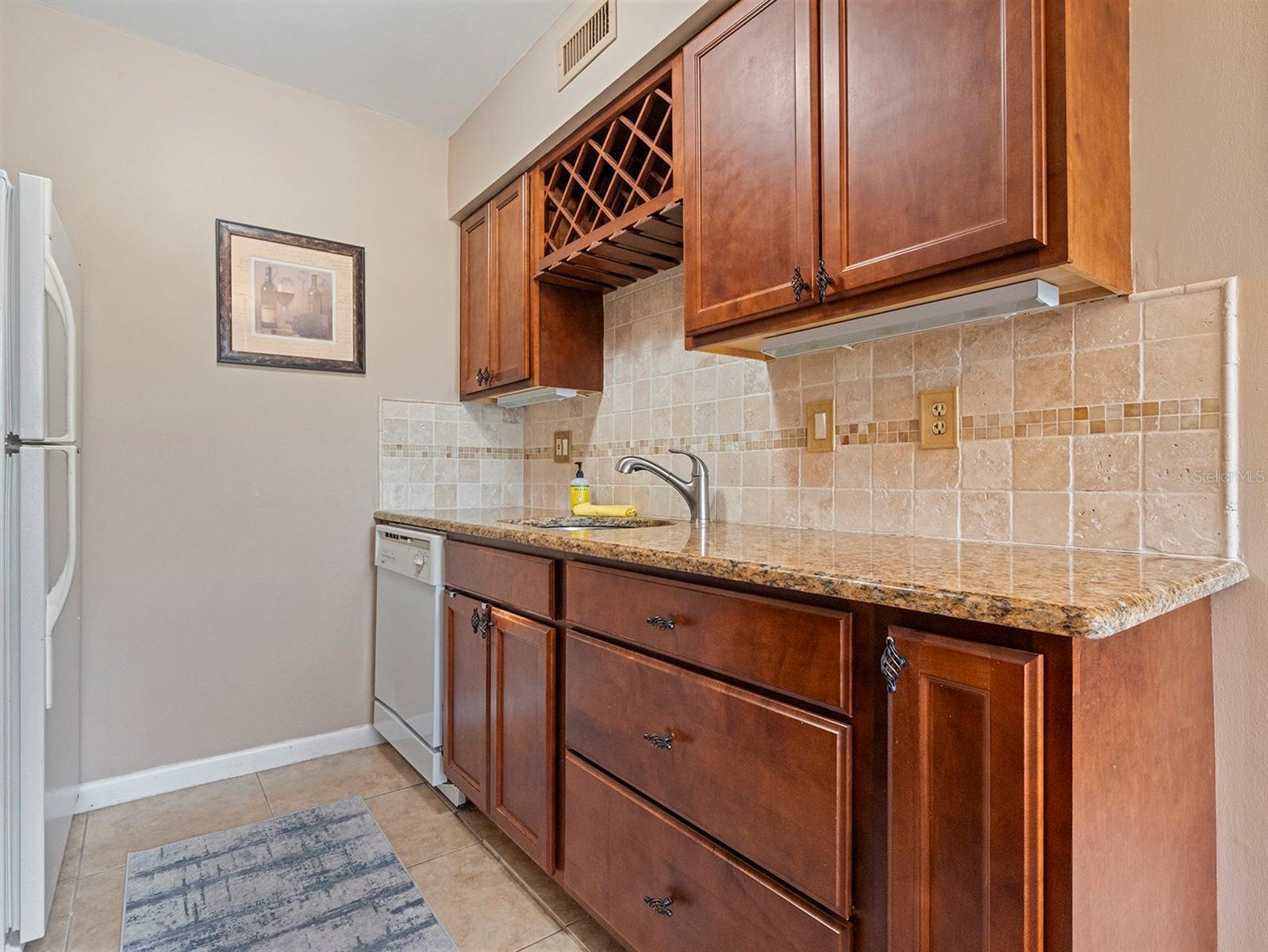 Image 14 of 25 For 5083 Eaglesmere Drive A12