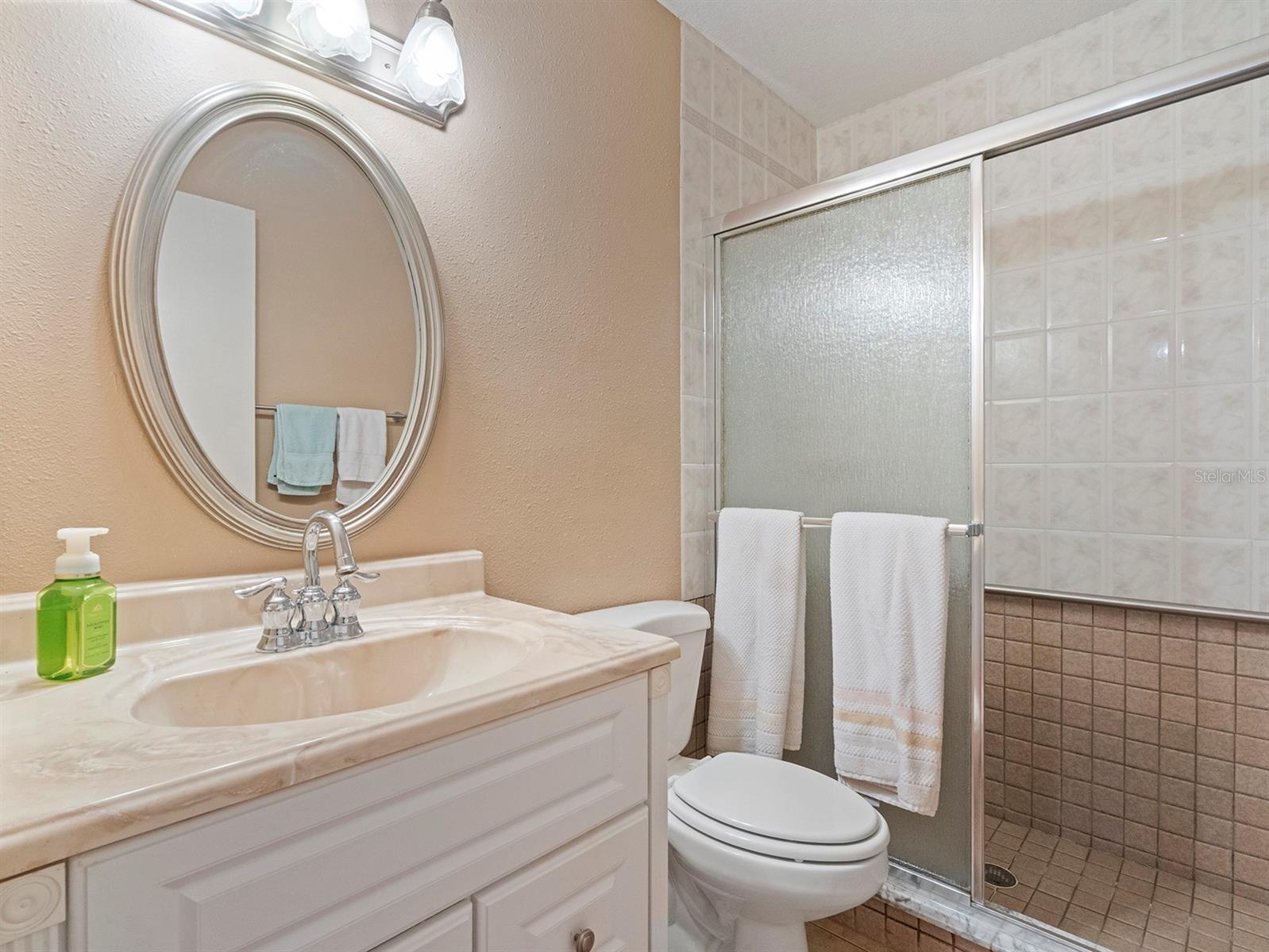 Image 7 of 25 For 5083 Eaglesmere Drive A12