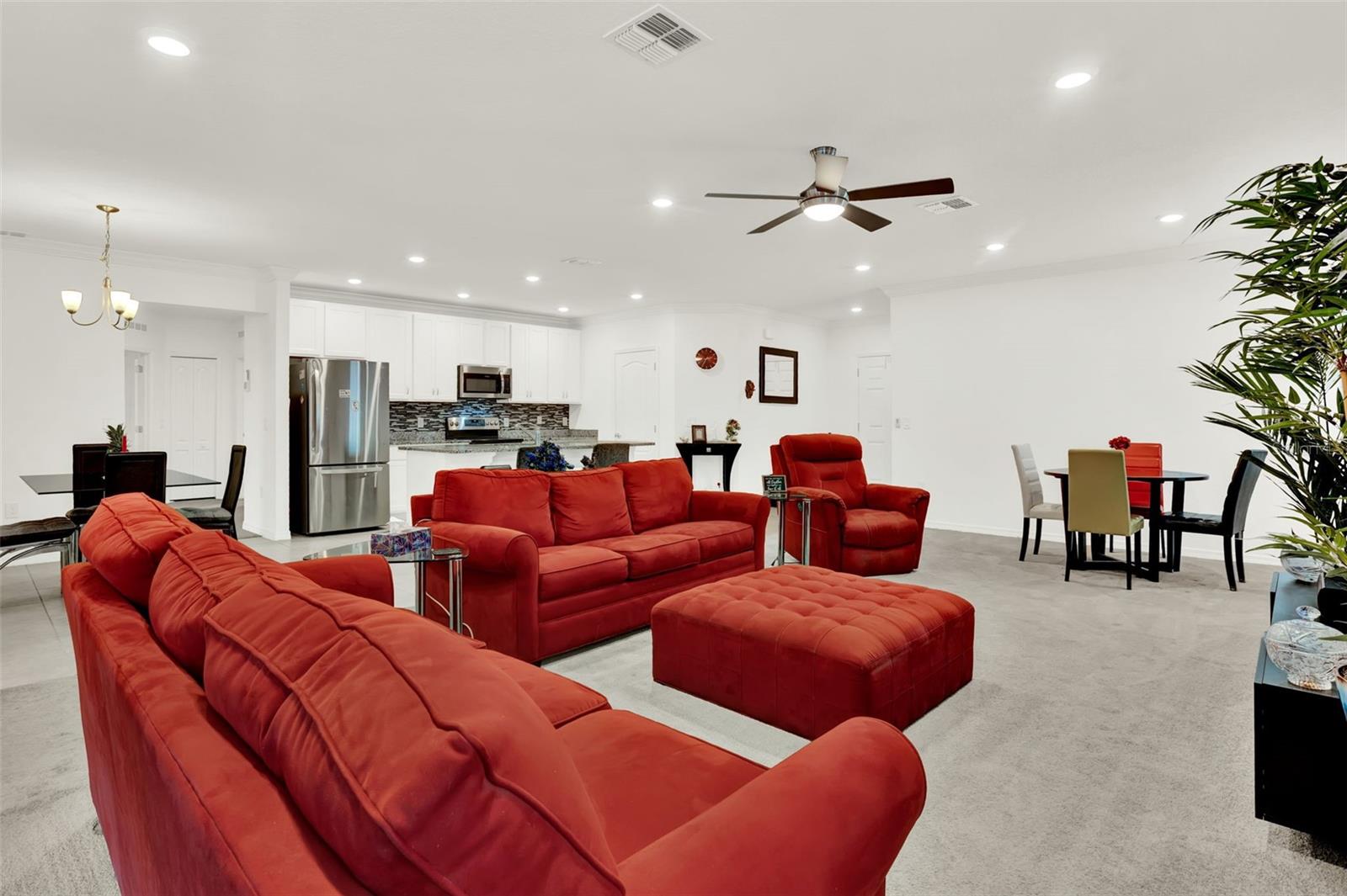 Image 6 of 38 For 804 Glen Creek Court