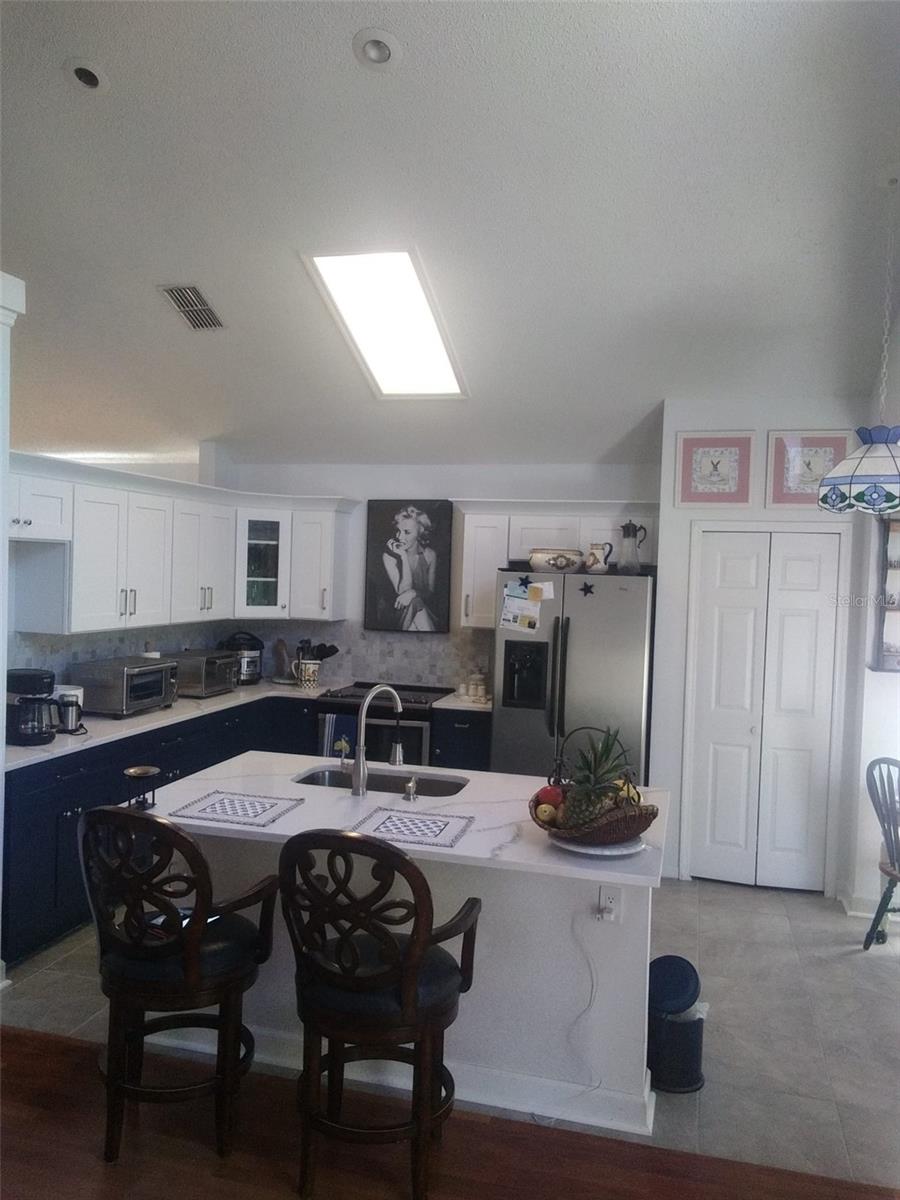 Image 8 of 23 For 13200 Mallard Cove Boulevard