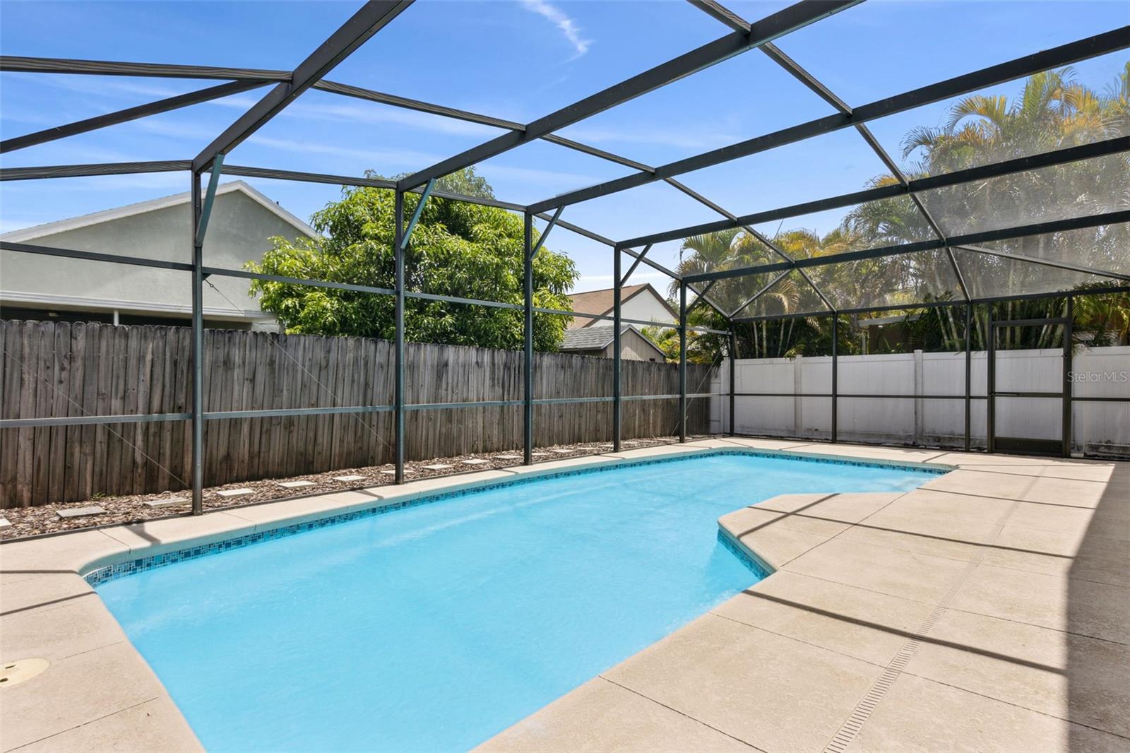 Image 41 of 52 For 2933 Birmingham Boulevard