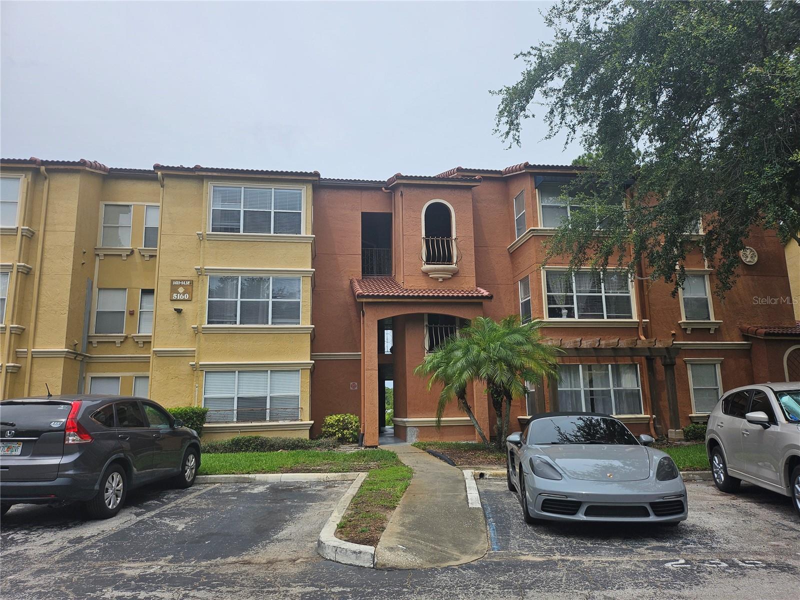 Image 21 of 23 For 5160 Conroy Road 1437