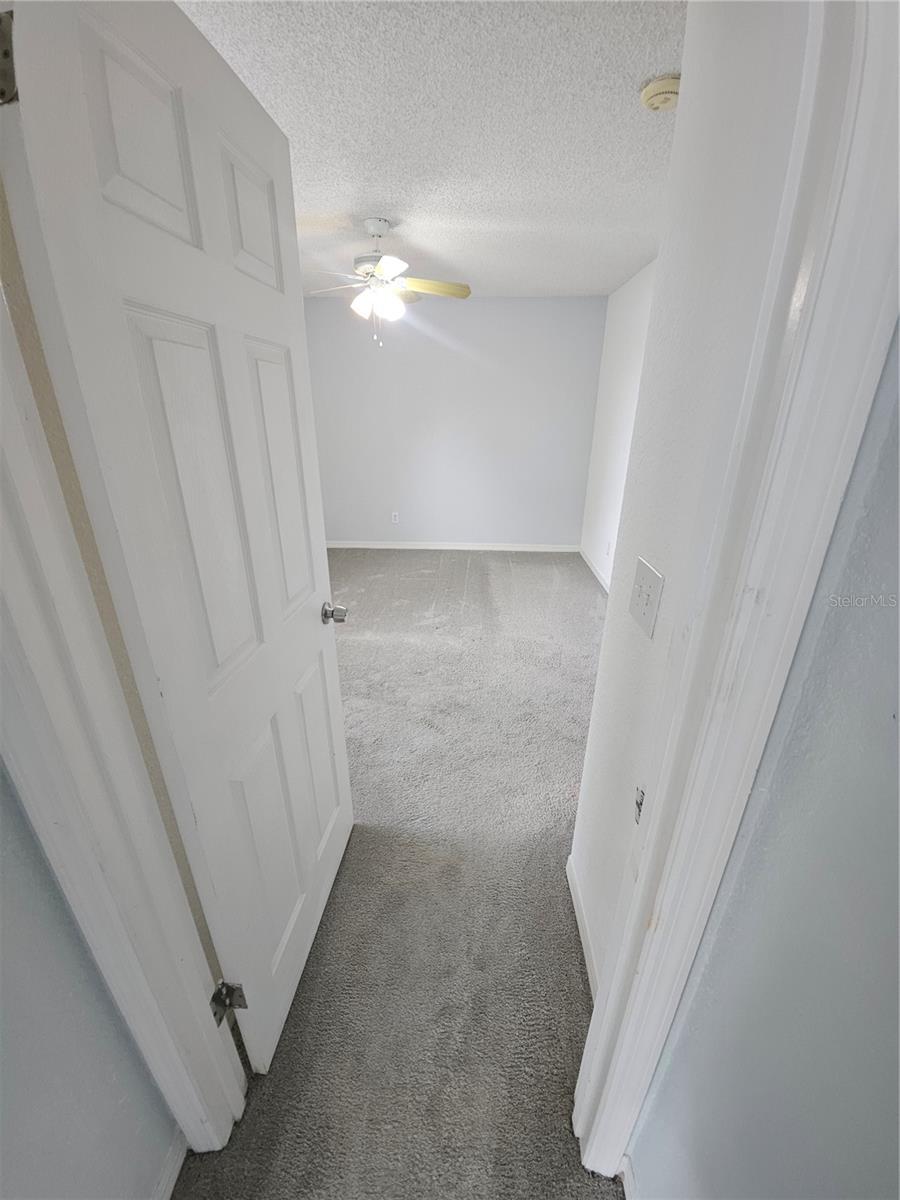 Image 26 of 36 For 5160 Conroy Road 1437