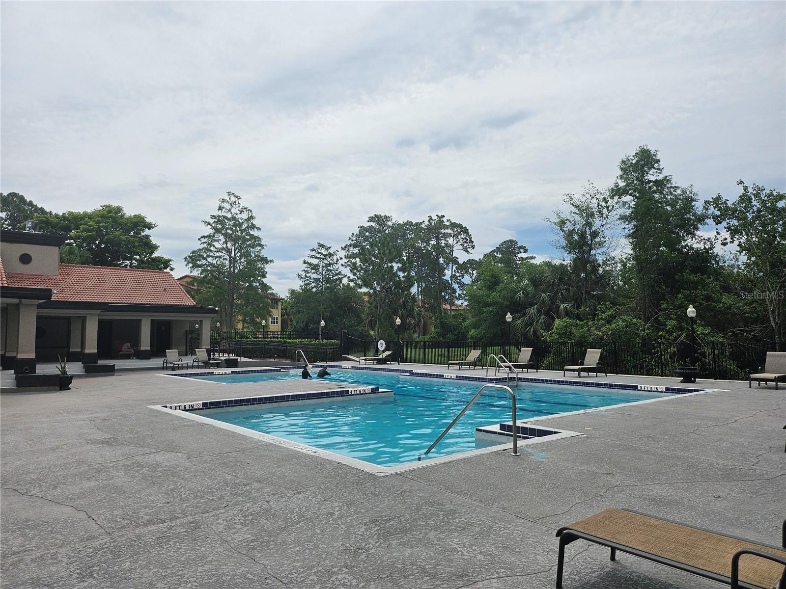 Image 33 of 36 For 5160 Conroy Road 1437