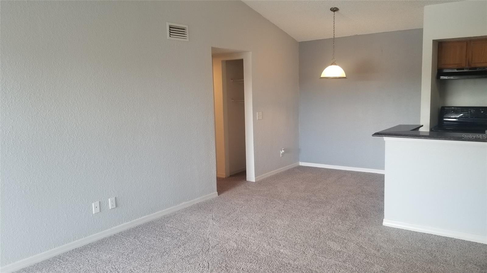 Image 5 of 23 For 5160 Conroy Road 1437
