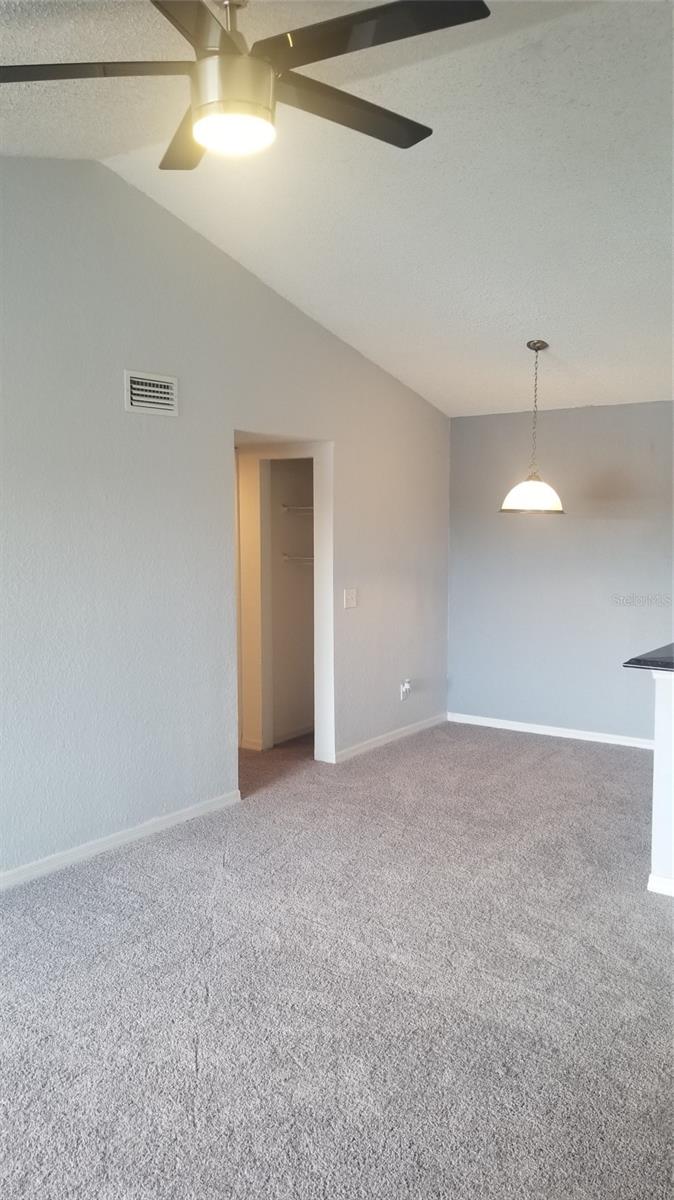Image 7 of 23 For 5160 Conroy Road 1437