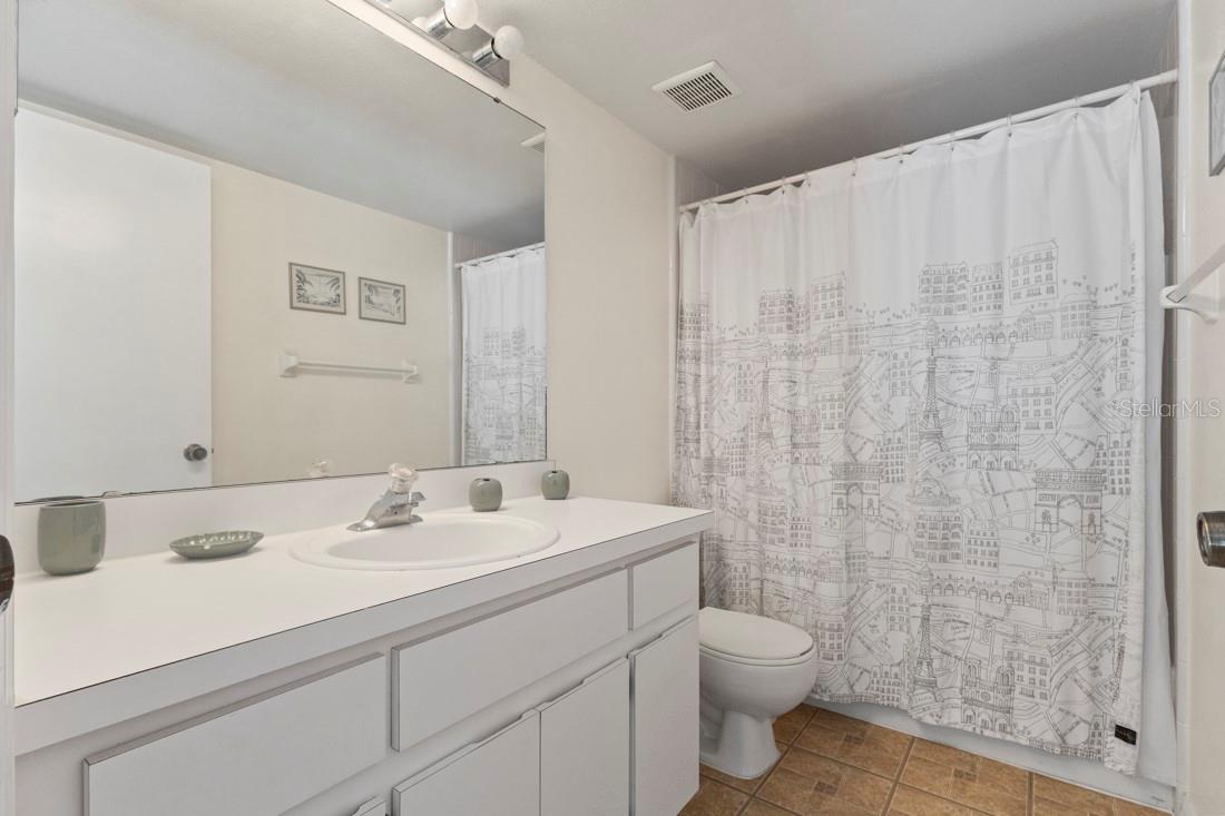 Image 19 of 24 For 3018 Bransbury Court