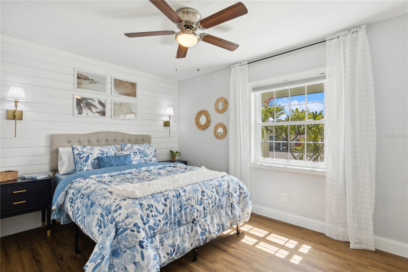 Image 18 of 30 For 265 Seahorse Drive Se B